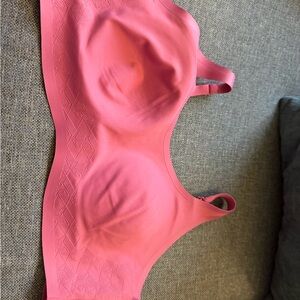 PINK Victoria's Secret Textured Pink Bra